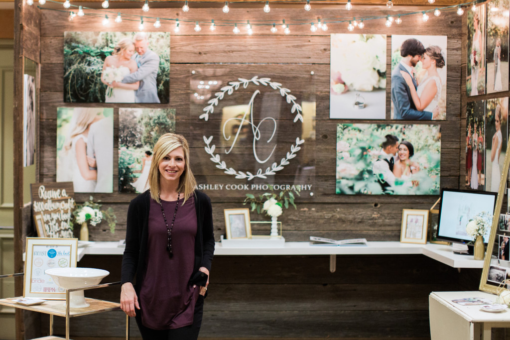 Ashley-Cook-Photography-bridalshow-booth-wedding-showcase-booth-1