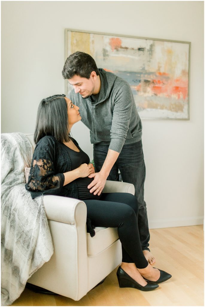 In-home Maternity session- Oregon based photographer using natural light to create timeless images.
www.ashleycookphotography.com