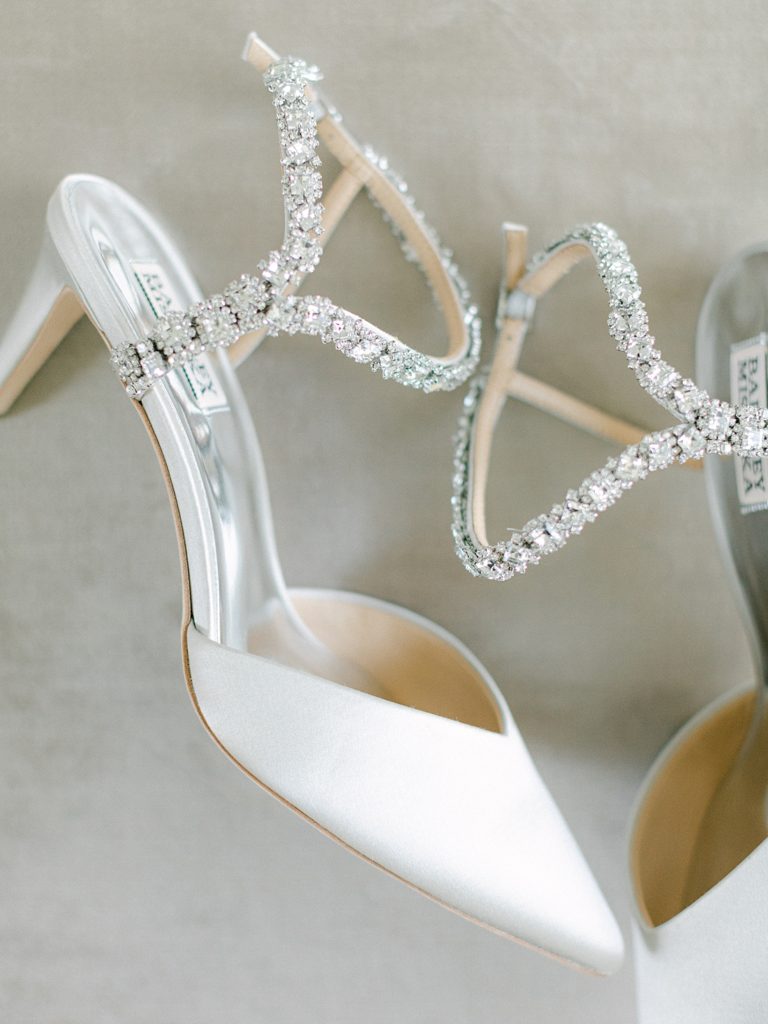 Chic and modern wedding - Bride's shoes
