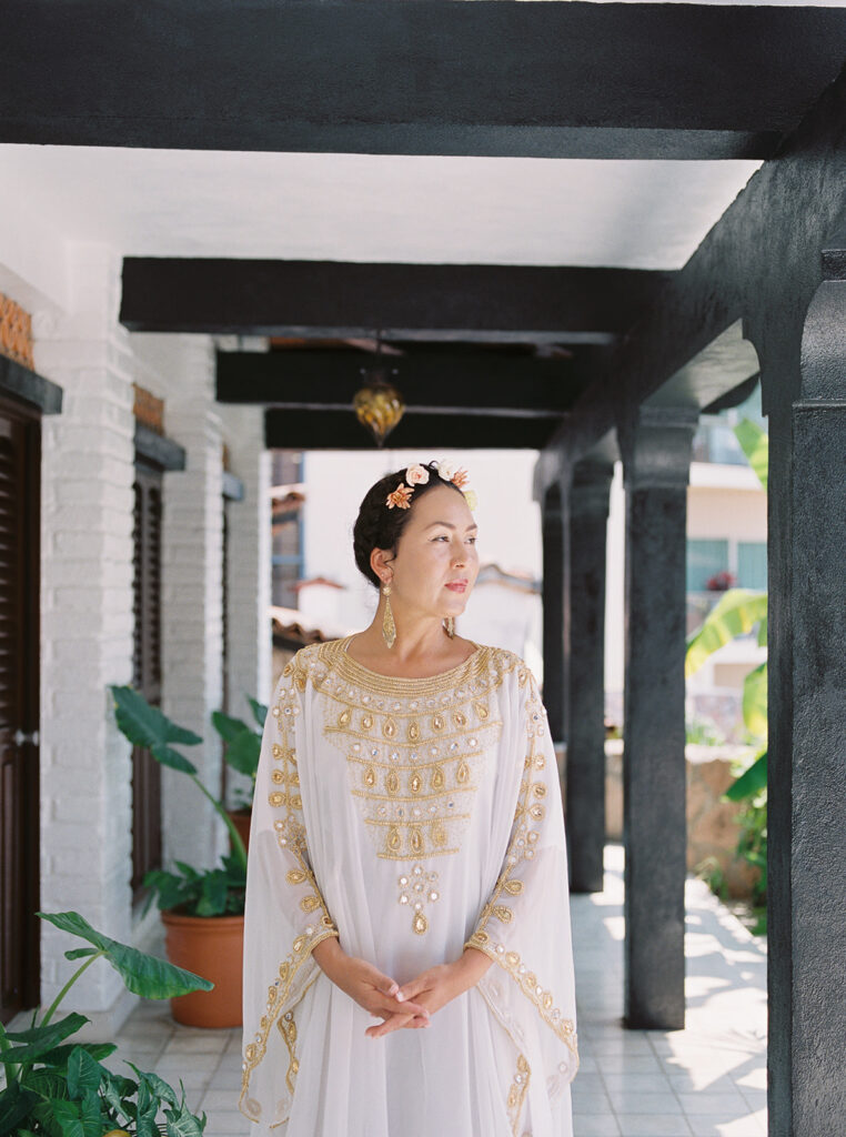 Chic Wedding Guest at destination wedding in Mexico