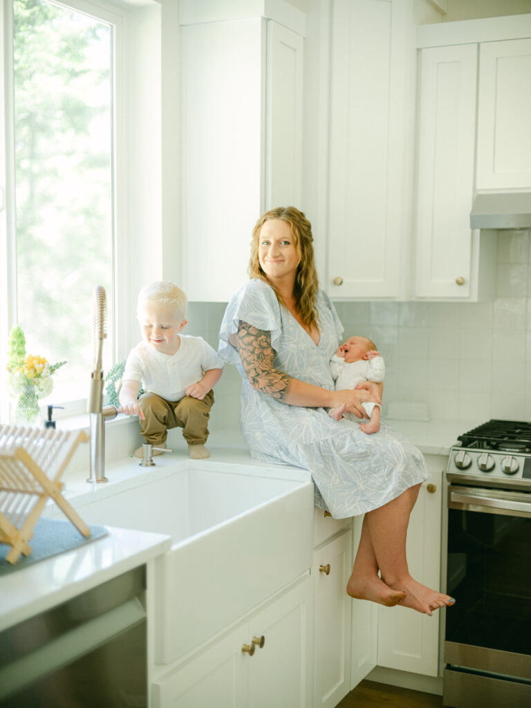 Eugene, Oregon in-home lifestyle newborn session