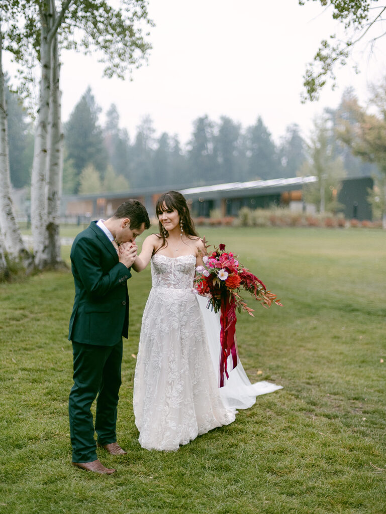 A couple at their wedding at black butte ranch in Oregon