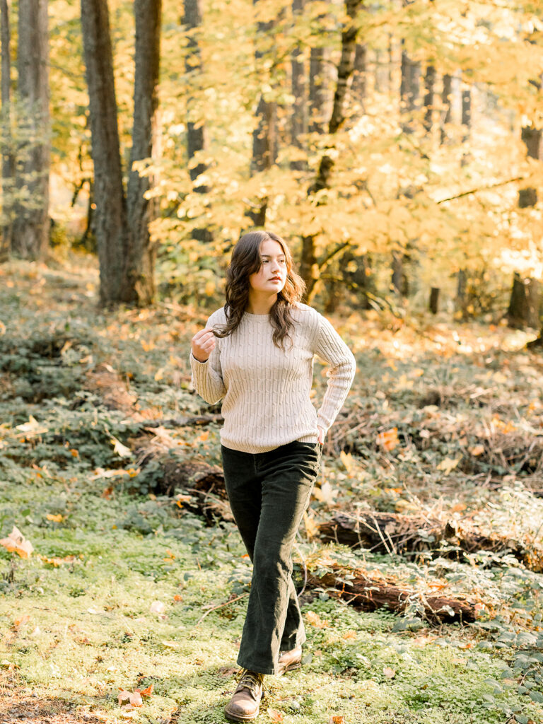 Fall senior photos in Eugene Oregon with warm tones