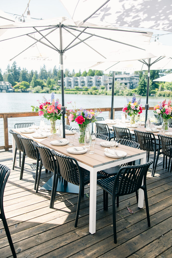 Dinner celebration at Manns On the Lake wedding reception