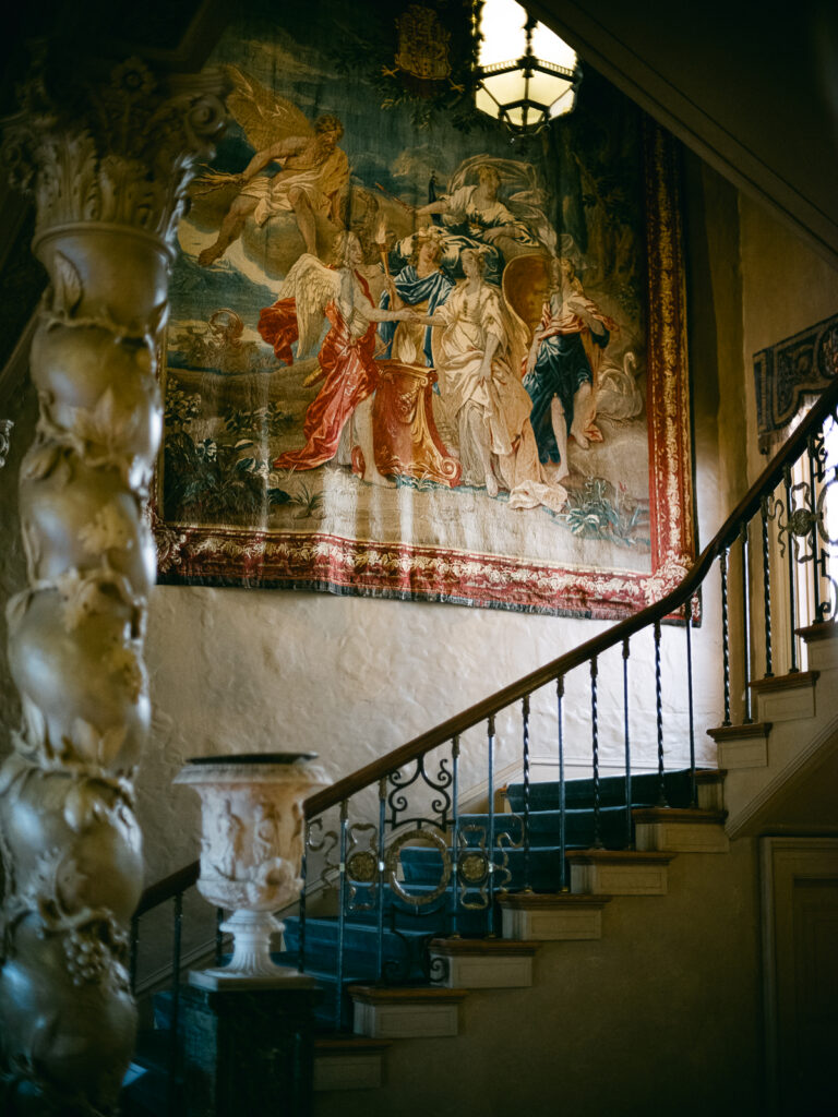 Romantic wedding inspiration featuring the architecture of Philbrook Museum of Art