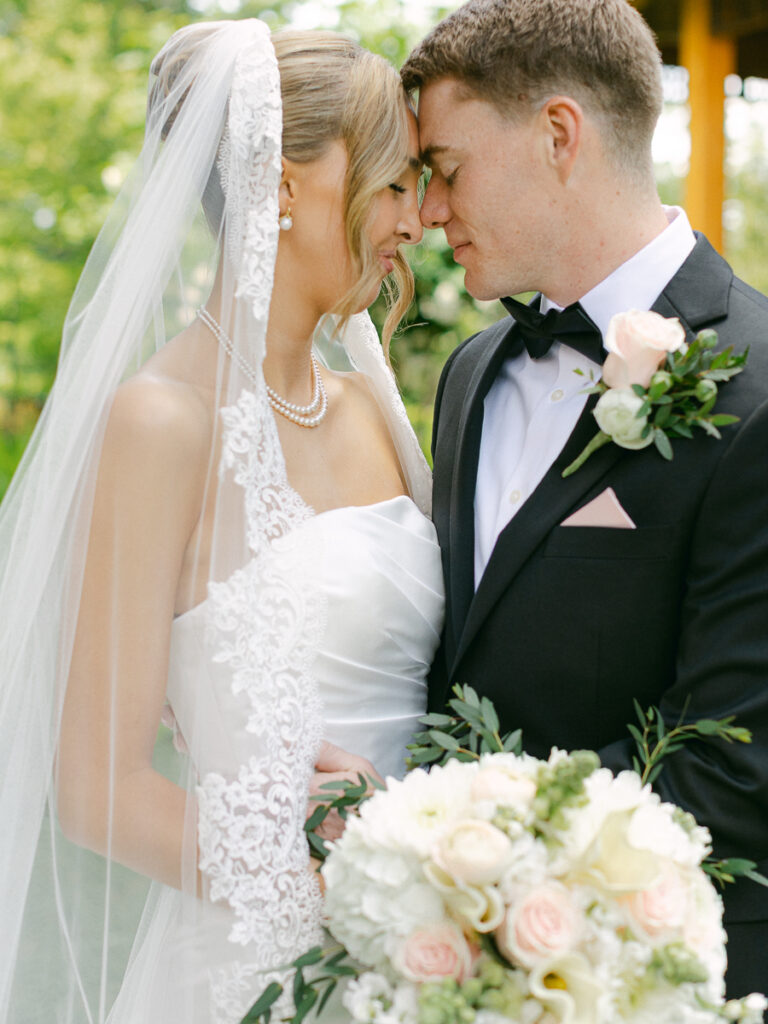 Natural wedding portrait photographed by Eugene wedding photographer Ashley Cook.